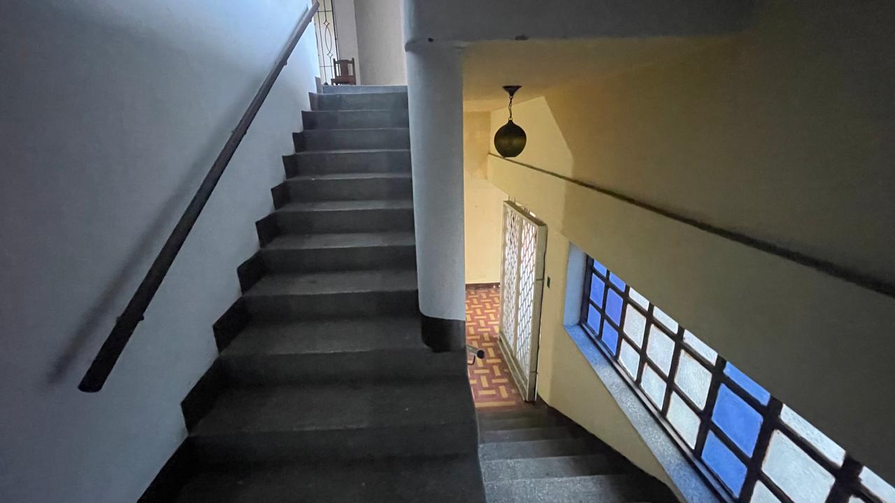 Escaleras - Foto 2 (Primer Piso)